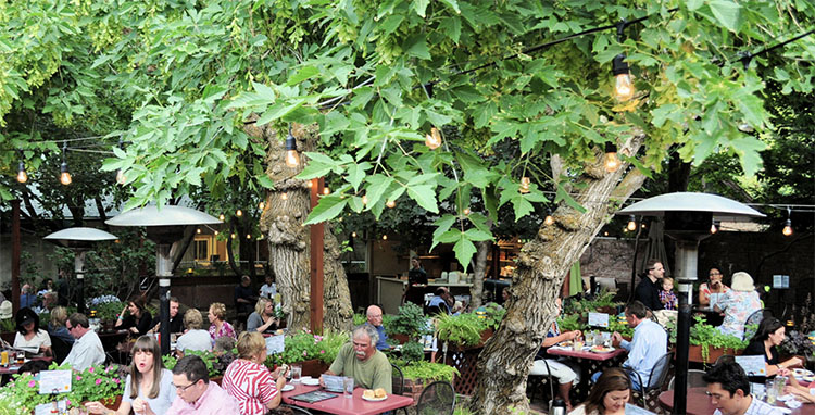 Ruth's Diner patio (Ruth's)