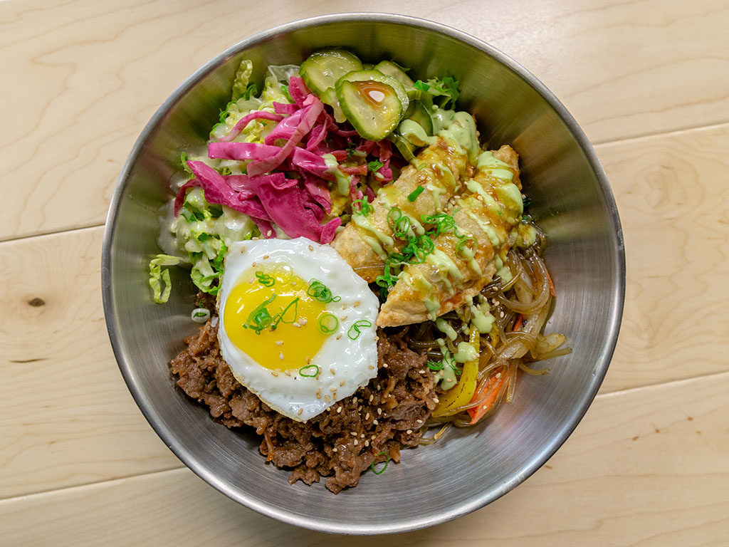 Angry Korean - rice bowl with beef bulgogi and mandoo