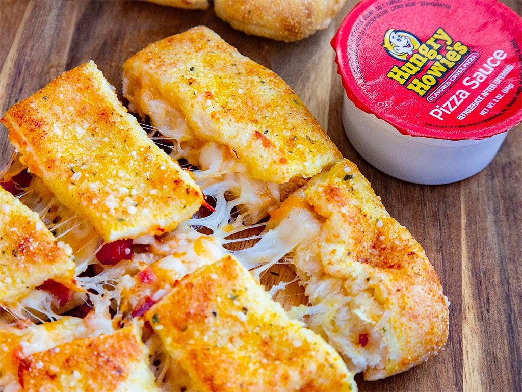 Hungry Howies Pizza - stuffed Howie's bread (Howie's)