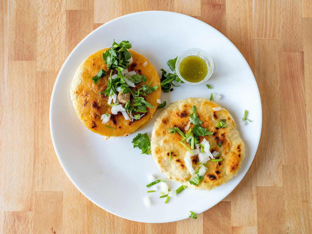 Taqueria Los Lee - gorditas