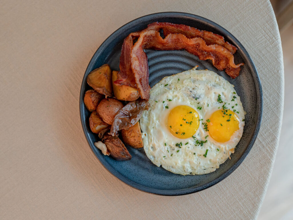 Pendry Park City - room service slope side breakfast bacon and eggs