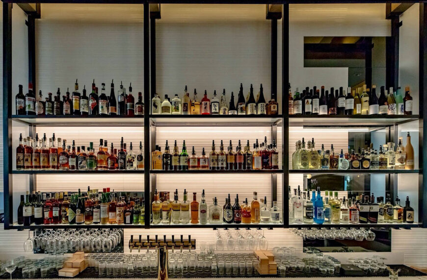 Post Office Place - bar area (POP)