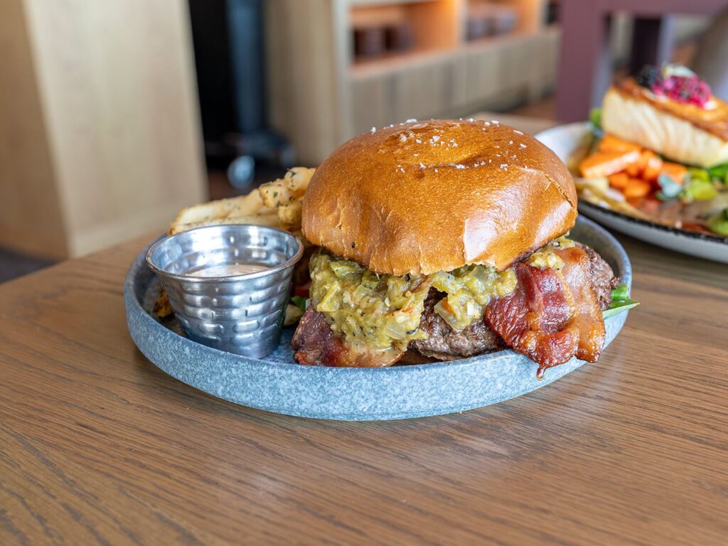 Urban Hill - hatch green chile burger