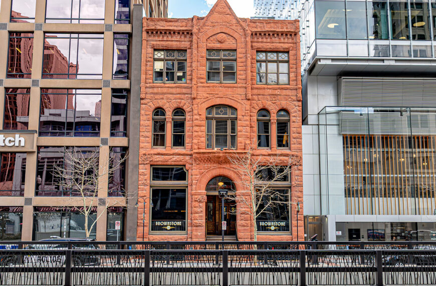 Brownstone 22 - exterior (Gastronomic SLC)