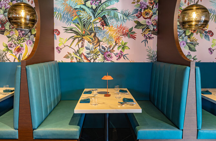 Mina - booth seating (Gastronomic SLC)